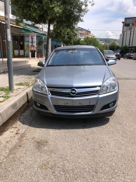 Vlore, shitet makine OPEL ASTRA , Benzin, gri metalizato, manuale, Klima, 147 kW (200 PS) 137000 km, 3,300 €