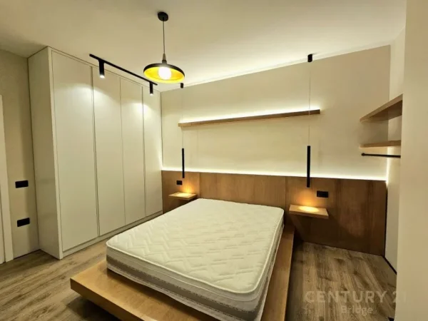 Tirane, jepet me qera apartament 1+1, Kati 6, 75 m² 500 € (Yzberisht)