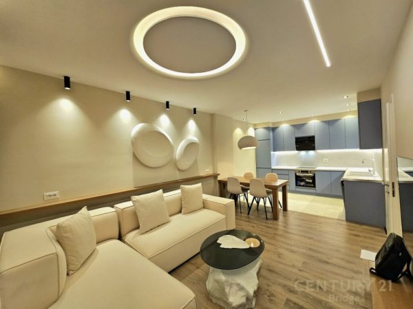 Tirane, jepet me qera apartament 1+1, Kati 6, 75 m² 500 € (Yzberisht)
