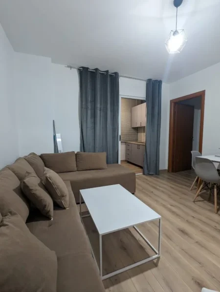 Tirane, jepet me qera apartament 2+1, Kati 7, 72 m² 500 € (Don Bosko)
