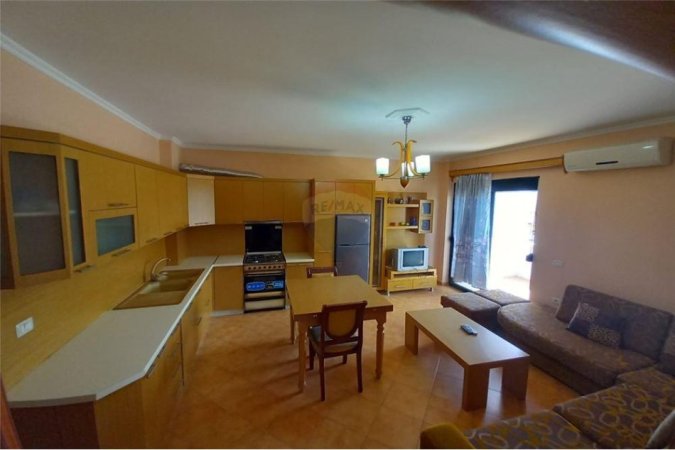 Durres, shitet apartament 1+1, Kati 3, 53 m² 77,000 € (Rruga Dardania)