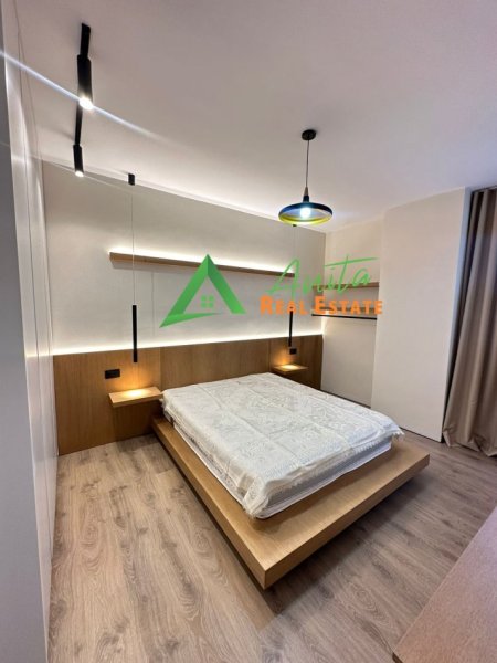 Tirane, jepet me qera apartament 1+1+Ballkon, Kati 6, 75 m² 500 € (Yzberish)