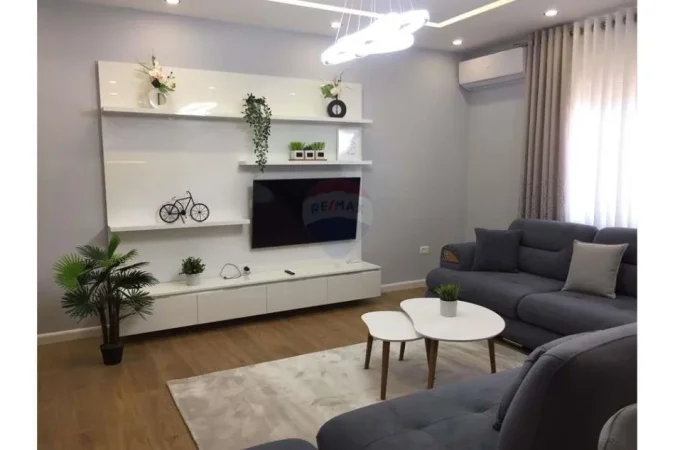 Tirane, jepet me qera apartament 2+1, Kati 5, 110 m² 850 € (Zogu i zi)