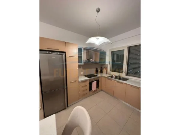 Durres, shitet Vile 2+1, Kati 1, 127 m² 300,000 € (GJIRI I LALZIT,DURRES)