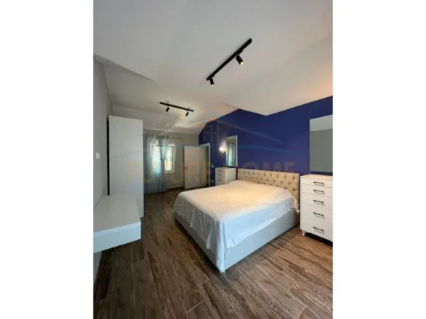 Durres, shitet Vile 2+1, Kati 1, 150 m² 43,000,000 € (QERRET,KAVAJE)