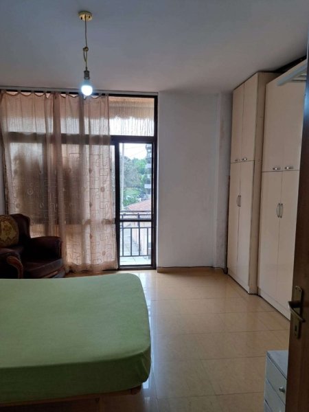 Tirane, jepet me qera apartament 2+1+Ballkon, Kati 5, 80 m² 600 € (RRuga e Elbasanit)