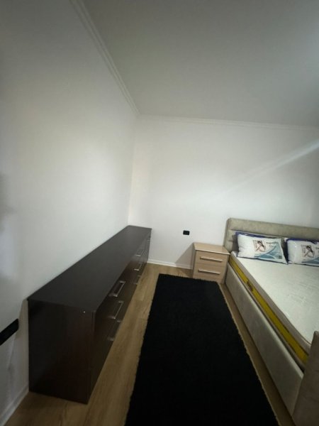 Tirane, jepet me qera apartament 1+1+Ballkon, Kati 2, 70 m² 400 € (rruga e Dibres)