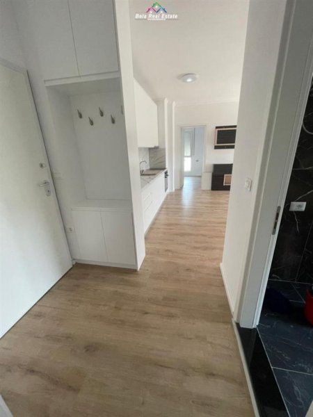 Tirane, jepet me qera apartament 2+1, Kati 6, 105 m² 500 € (ali demi)