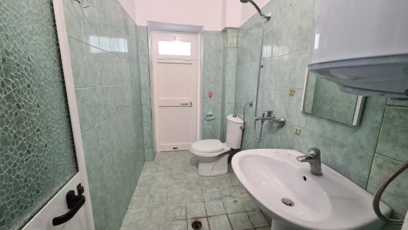 Tirane, jepet me qera apartament 1+1, Kati 2, 65 m² 470 € (21 Dhjetori)