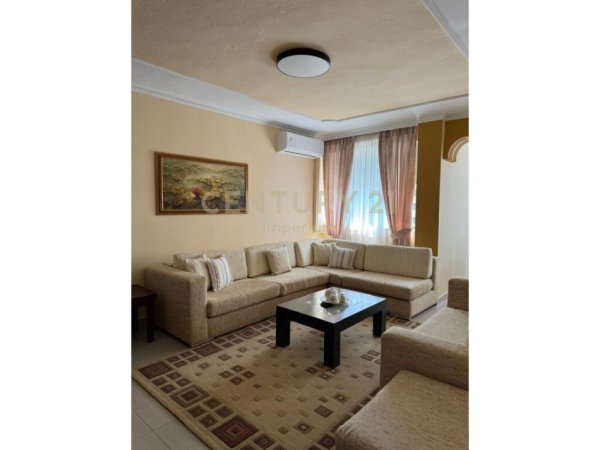 Tirane, jepet me qera apartament 2+1, Kati 3, 105 m² 600 € (Don Bosko IMP93470)