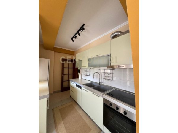 Tirane, jepet me qera apartament 2+1, Kati 3, 105 m² 600 € (Don Bosko IMP93470)