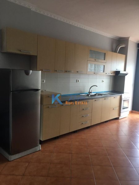 Tirane, jepet me qera apartament 2+1, Kati 5, 120 m² (Kodra e Diellit, afer Eleonores)