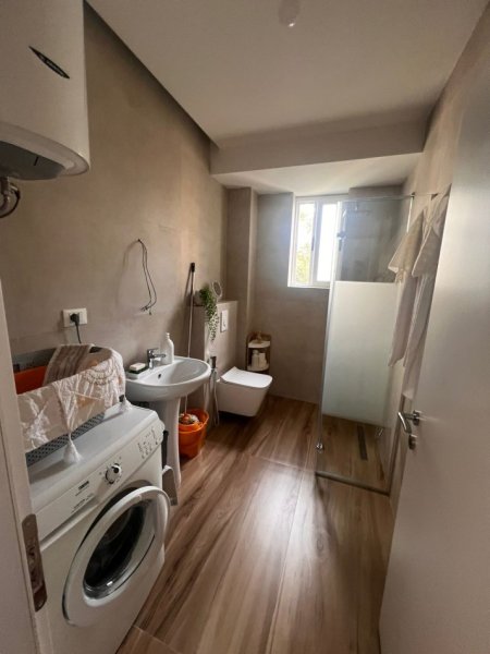 Tirane, jepet me qera apartament 2+1, Kati 3, 87 m² 600 € (Ish Stacioni i Trenit)