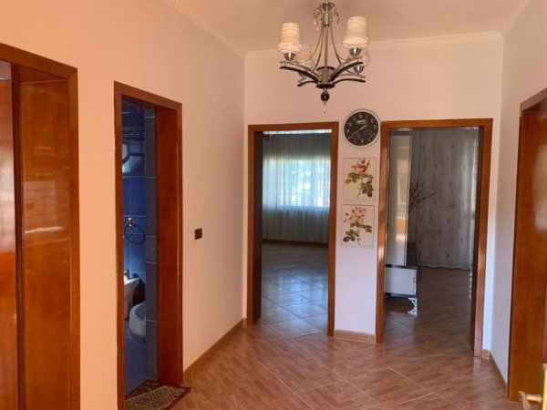 Tirane, shes Vile 3 Katshe, Kati 1, 390 m² 330,000 € (kombinat)