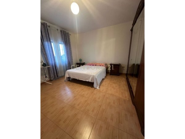 JEPET ME QIRA KATI 3 I NJE VILE NE PORCELAN!, Kati 3, 142 m² 400 €