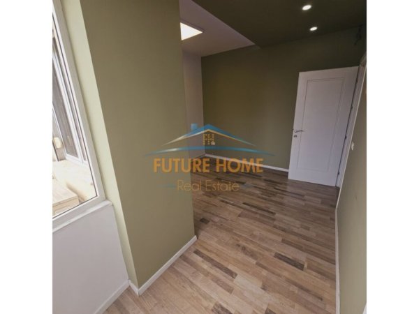 Tirane, jepet me qera apartament 2+1+Ballkon, Kati 4, 108 m² 1,200 € (Sheshi Willson)