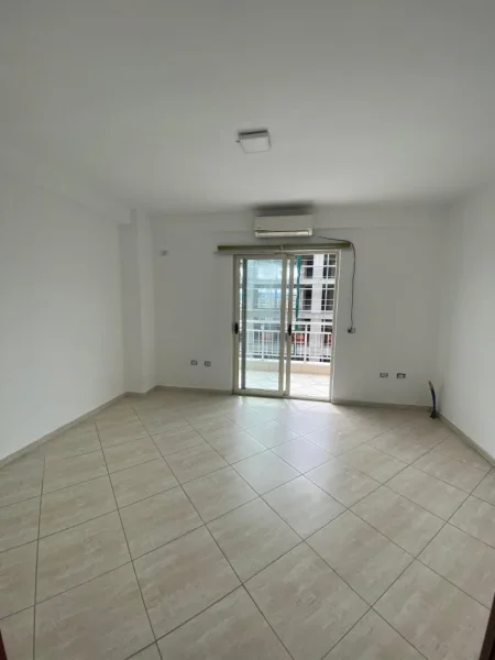 Tirane, jap me qera apartament , Kati 7, 107 m² 600 € (Jordan Misja)