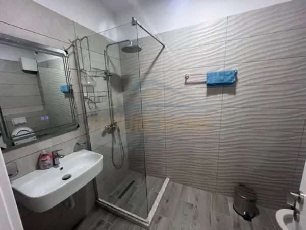 Tirane, jepet me qera apartament 2+1, Kati 3, 99 m² 600 € (Kodra e Diellit)