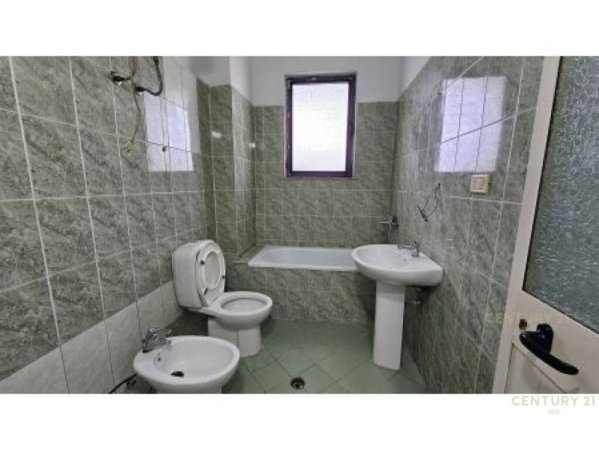 Tirane, shitet apartament , Kati 3, 93 m² 130,000 € 