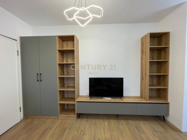 Tirane, jepet me qera apartament 1+1+Ballkon, Kati 0, 64 m² 700 € (Liqeni i Thatë)