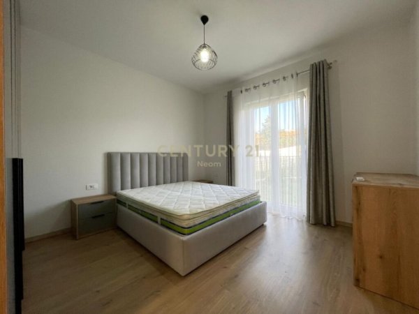 Tirane, jepet me qera apartament 1+1+Ballkon, Kati 0, 64 m² 700 € (Liqeni i Thatë)