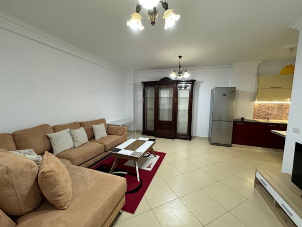 Tirane, jepet me qera apartament 1+1+Aneks+Ballkon, Kati 3, 74 m² 350 € (Besim Alla)