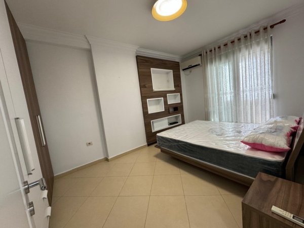 Tirane, jepet me qera apartament 1+1+Aneks+Ballkon, Kati 3, 74 m² 350 € (Besim Alla)