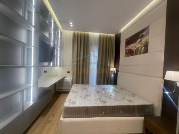 Tirane, jepet me qera apartament 1+1, Kati 2, 76 m² 900 € (Rruga e Kavajes)