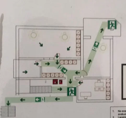 Tirane, jepet me qera ambjent biznesi , , 560 m² 3,500 € (Rr e Elbasanit)