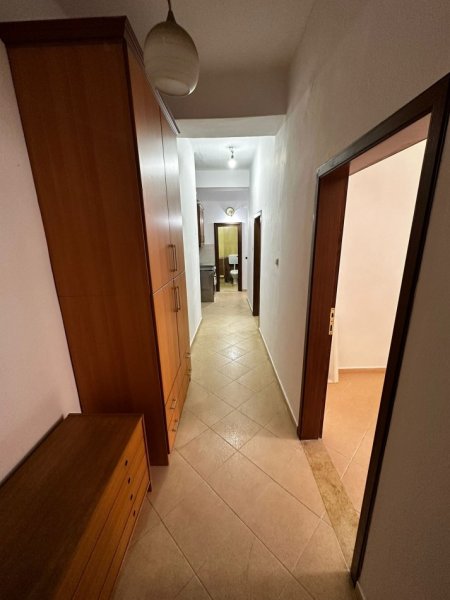 Tirane, shitet apartament 2+1, Kati 2, 65 m² 165,000 € (SHALLVARET)