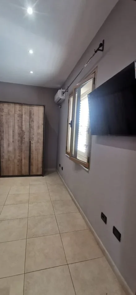 Rr. Todi Shkurti, jepet me qera shtepi 1+1, Kati 2, 70 m² 450 €