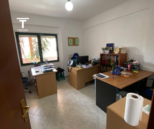 Tirane, jepet me qera 2+1+Ballkon, Kati 2, 132 m² 1,200 € (Don Bosko)