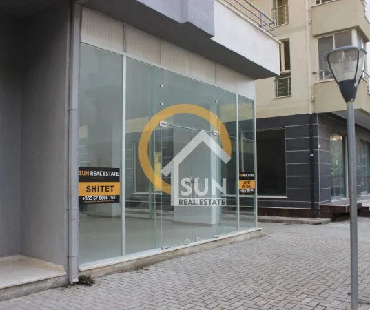 Shkoder, shitet ambjent biznesi , Kati 0, 138 m² 190,000 € (SHENGJIN)
