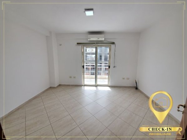 Tirane, jepet me qera zyre , Kati 7, 107 m² 550 € (Jordan Misja, prane Spak)