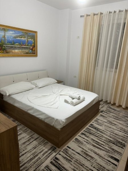 Tirane, jepet me qera apartament 1+1, Kati 1, 80 m² 500 € (5 Maj)