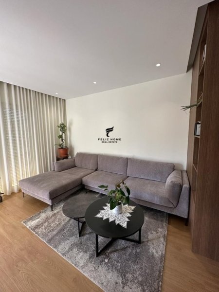 Tirane, jepet me qera apartament 2+1, Kati 3, 84 m² 900 € (LIQENI I THATE)