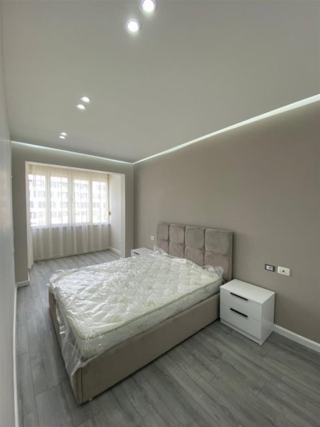 Tirane, jepet me qera apartament 1+1+Ballkon, Kati 8, 72 m² 550 € (square 21)