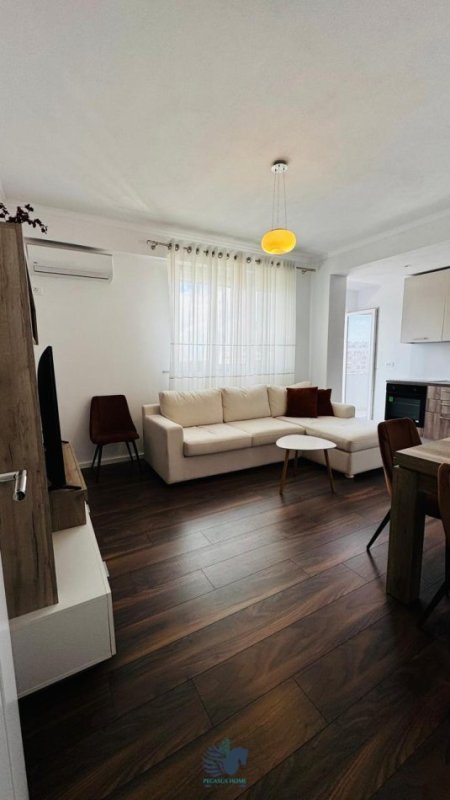 Jepet Me Qera Apartament 2+1 Tek Rruga e Durrsit [ID P02127]