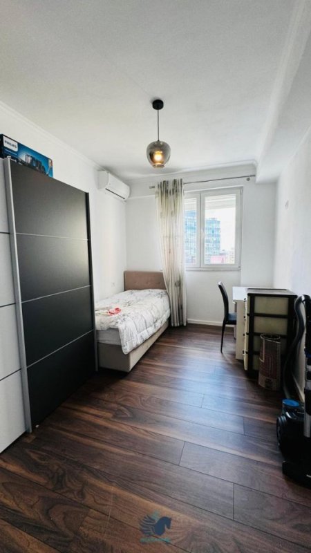 Jepet Me Qera Apartament 2+1 Tek Rruga e Durrsit [ID P02127]