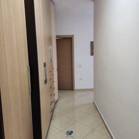 Jepet Me Qera Apartament 1+1 Tek Fresku [ID P0190]