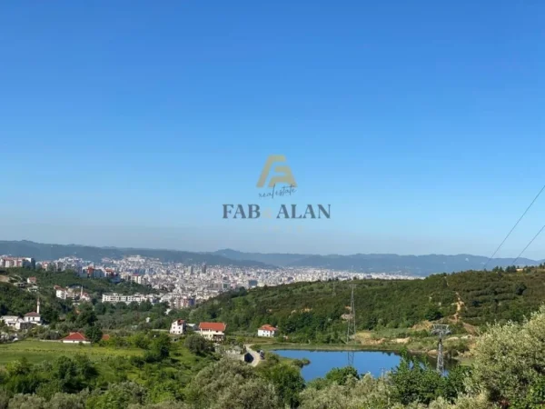 Tirane, shitet toke , , 1,250 m² 118,000 € (Linze)