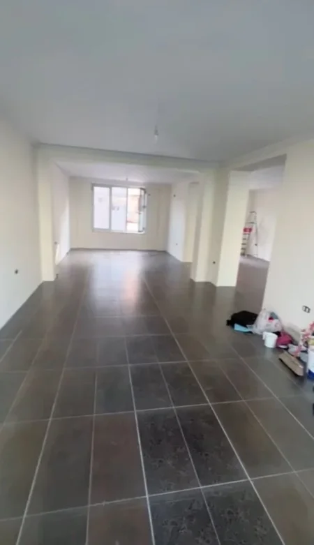 Tirane, ambjent biznesi , Kati 2, 1,000 m² 1,500 € (Vasil Shanto)