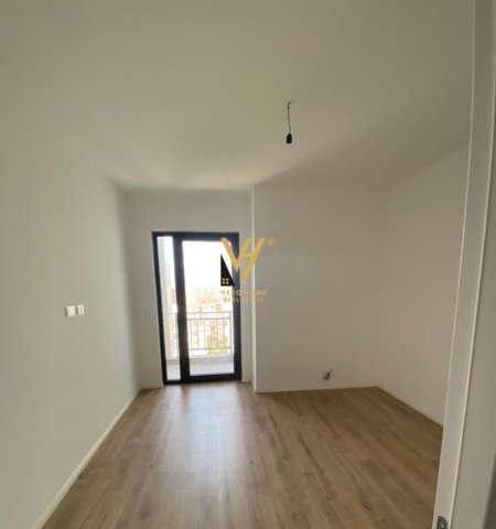 Tirane, jepet me qera zyre Kati 6, 90 m² 500 € (RRUGA E DIBRES