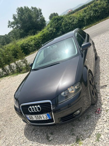 Tirane, shes makine Audi A3 , Nafte, e zeze, automatik, Klima, 230.000 km km, 5,000 €