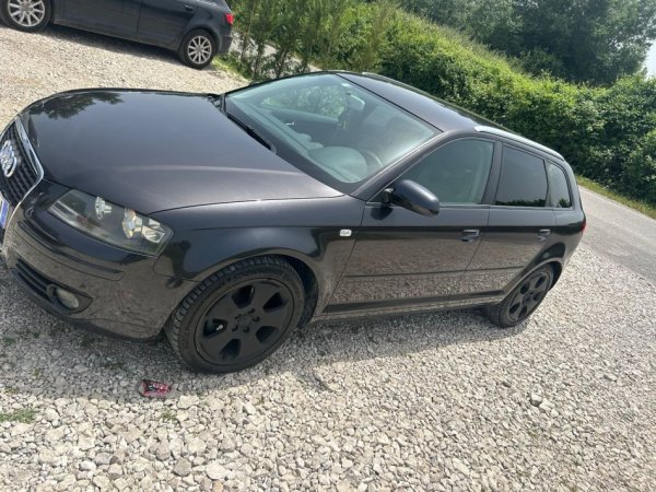 Tirane, shes makine Audi A3 , Nafte, e zeze, automatik, Klima, 230.000 km km, 5,000 €