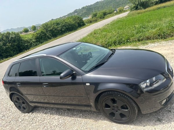 Tirane, shes makine Audi A3 , Nafte, e zeze, automatik, Klima, 230.000 km km, 5,000 €