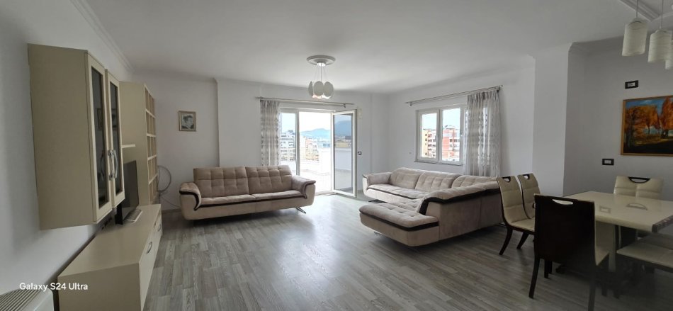 Tirane, shitet apartament+verande | Penthouse 3+1 Kati 9, 279 m² 360,000 € (Rruga e Dibres