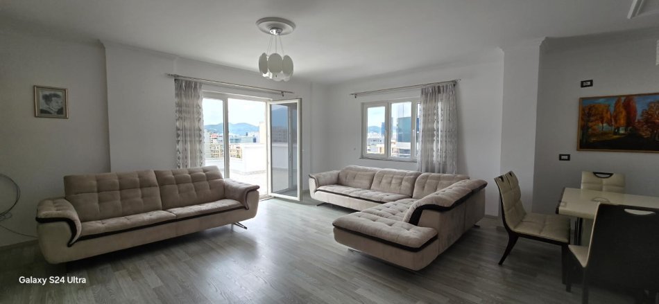 Tirane, shitet apartament+verande | Penthouse 3+1 Kati 9, 279 m² 370,000 € (Rruga e Dibres