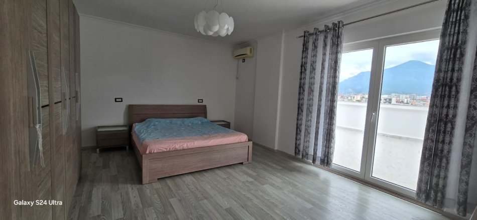 Tirane, shitet apartament+verande | Penthouse 3+1 Kati 9, 279 m² 360,000 € (Rruga e Dibres