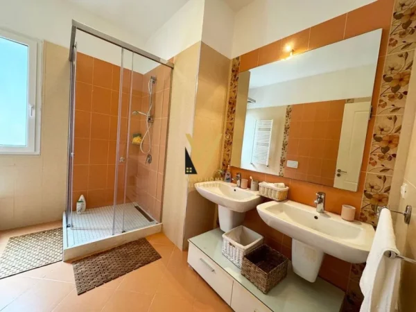 Gjiri Lalezit | Hamallaj, shitet apartament 2 Katshe Kati 0, 392 m² 1,030,000 € (GJIRI I LALEZIT